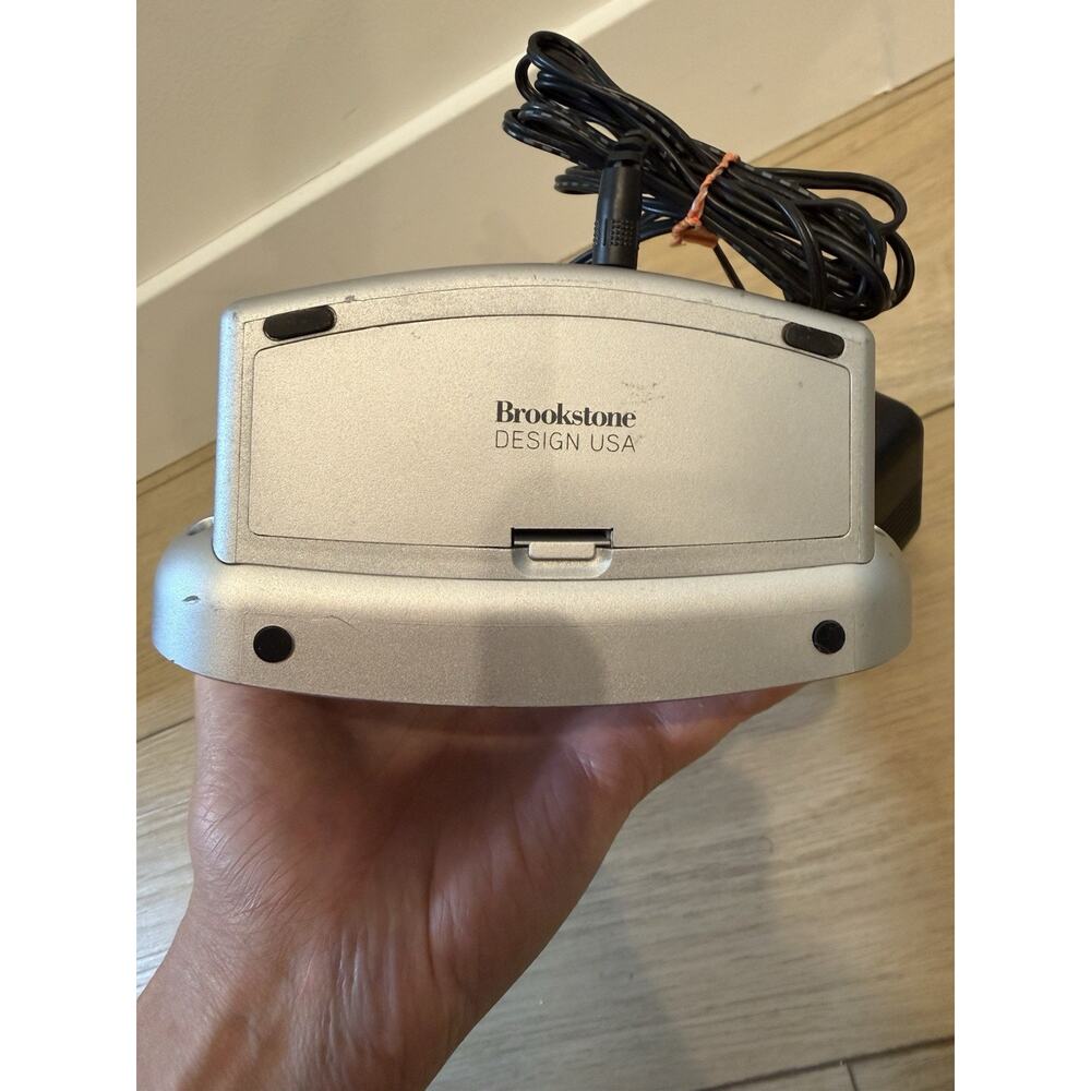 Brookstone Tranquil Moments Relaxing Sleep Therapy Machine 12 Sounds White Noise - Picture 3 of 4